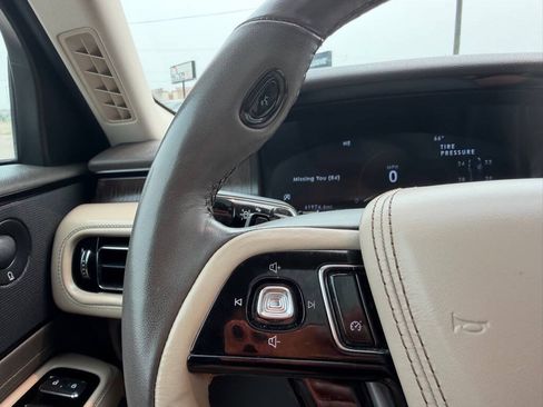 Used 2022 Lincoln Aviator Reserve w/ Elements Package Plus AWD/4WD image 18