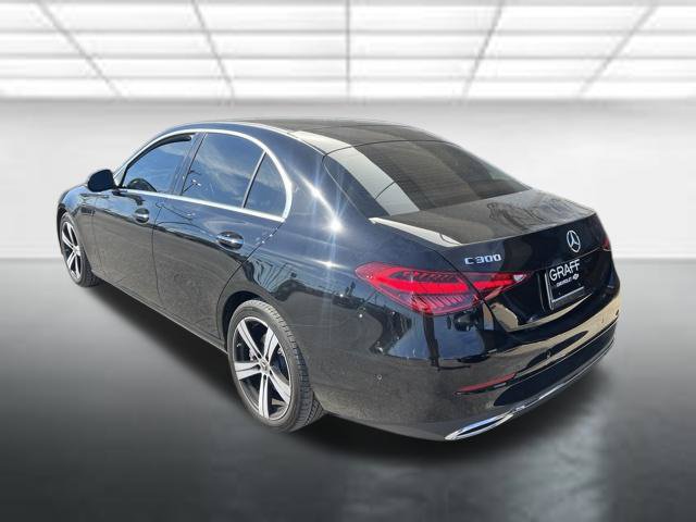 Used 2025 Mercedes-Benz C 300 Sedan image 4