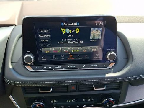 Used 2023 Nissan Rogue SV AWD/4WD image 17