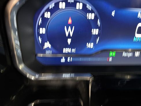 Used 2025 Chevrolet Silverado 1500 High Country image 16