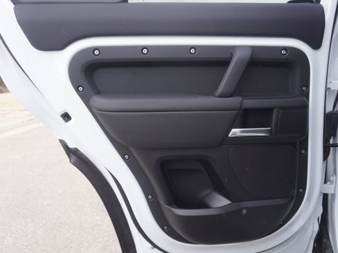 New 2026 Land Rover Defender 110 S image 28