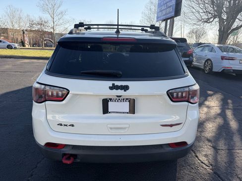 Used 2020 Jeep Compass Trailhawk AWD/4WD image 4