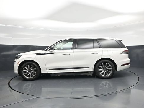 Used 2020 Lincoln Aviator Grand Touring w/ Elements Package Plus AWD/4WD image 28