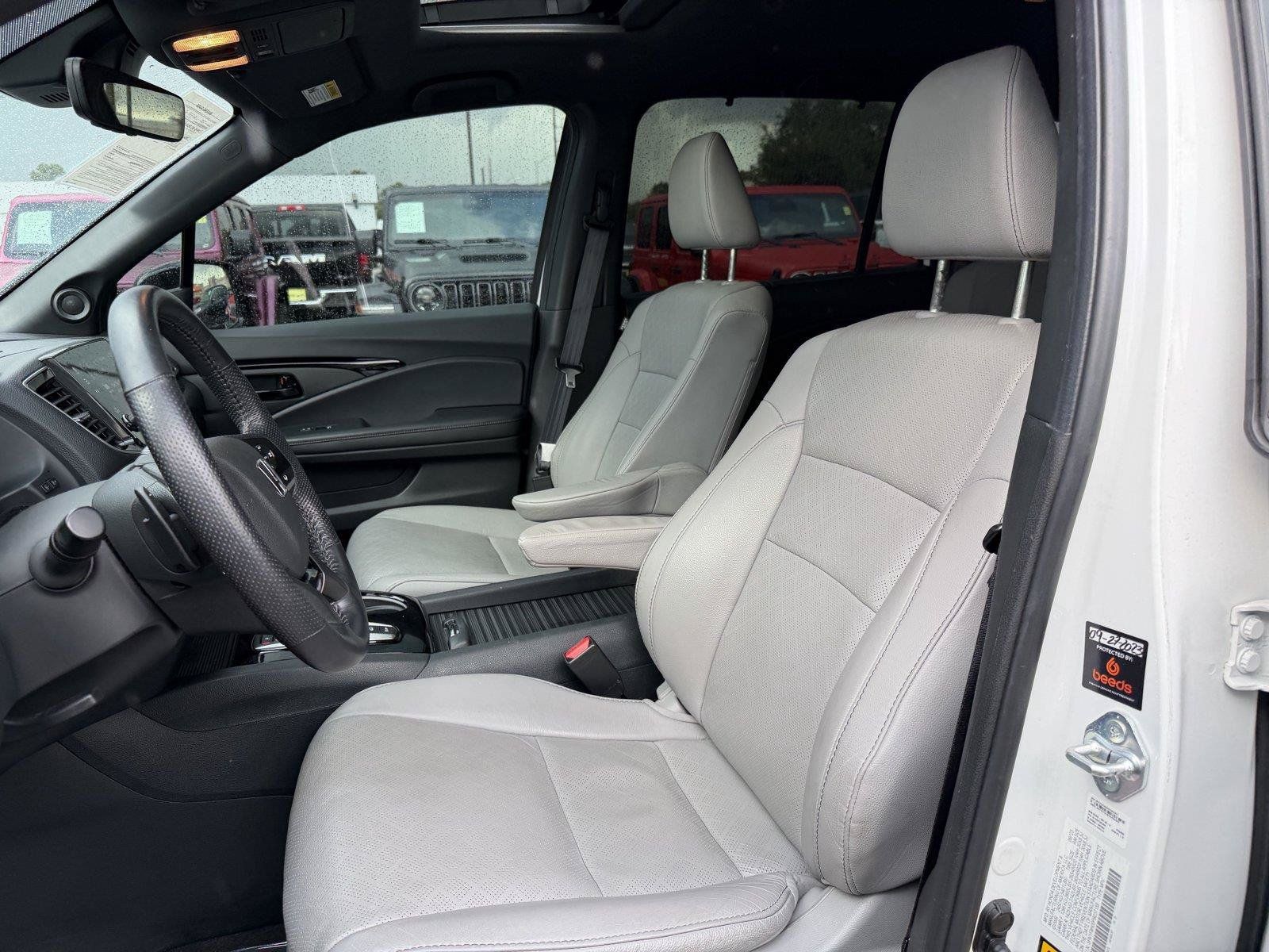 Used 2023 Honda Passport Elite image 15