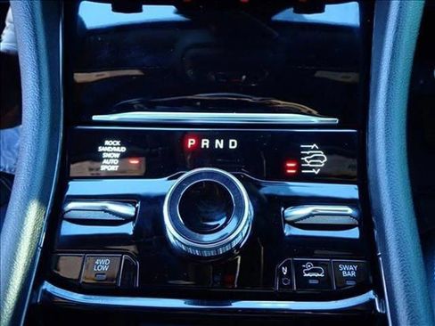 Used 2023 Jeep Grand Cherokee Trailhawk image 22