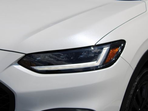 New 2026 Honda HR-V Sport image 2