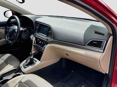 Used 2017 Hyundai Elantra Limited FWD image 27