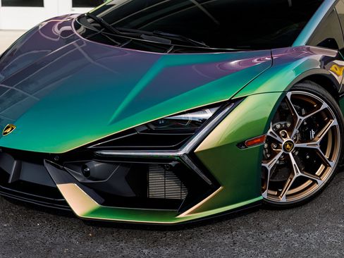 Used 2024 Lamborghini Revuelto AWD/4WD image 13