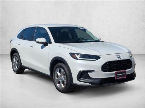 Used 2024 Honda HR-V LX image 3