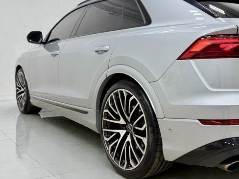Used 2024 Audi SQ8 Prestige w/ Prestige Package image 11