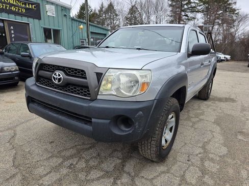 Used 2011 Toyota Tacoma V6 4x4 4dr Double Cab 5.0 ft S image 5