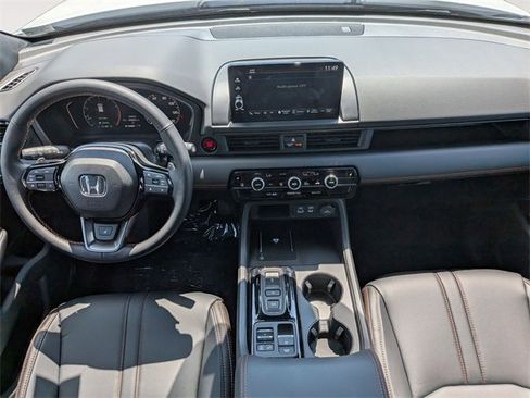 New 2025 Honda Pilot TrailSport image 26