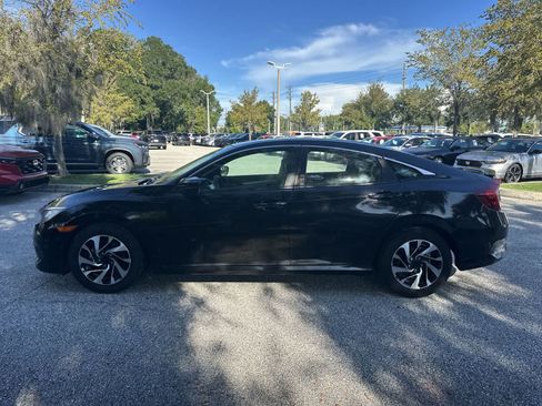 Used 2017 Honda Civic LX image 3