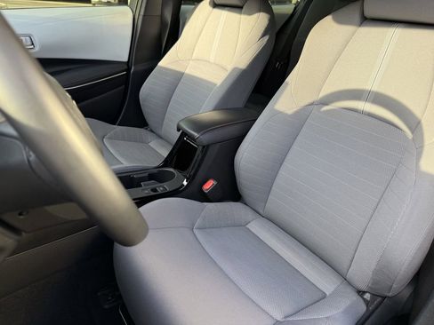 Used 2024 Toyota Corolla SE image 32