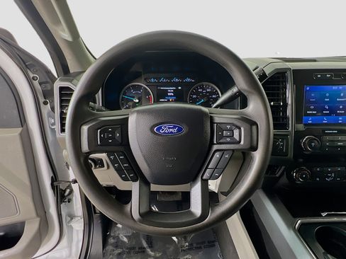 Used 2021 Ford F250 XLT w/ FX4 Off-Road Package image 11