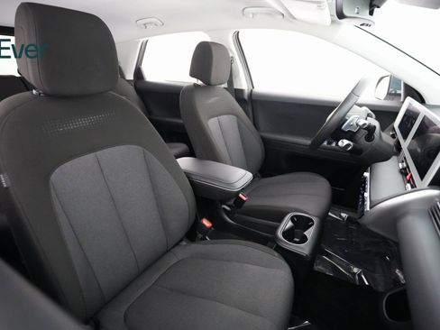 Used 2024 Hyundai Ioniq 5 SEL image 8