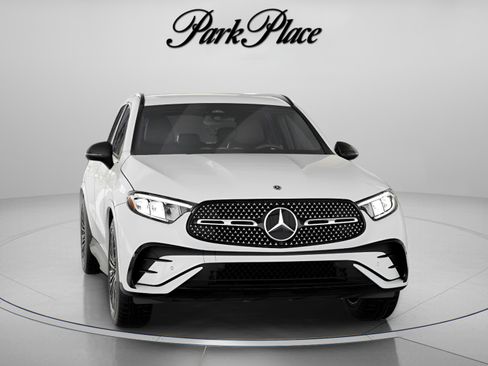 Used 2026 Mercedes-Benz GLC 300 image 35