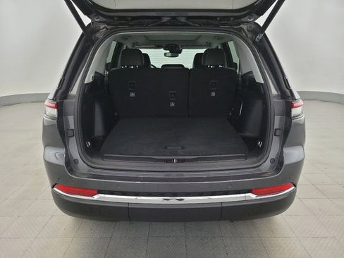 Used 2022 Jeep Grand Cherokee Limited 4xe image 29