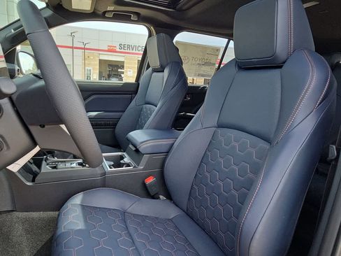 New 2026 Toyota 4Runner 4WD image 15