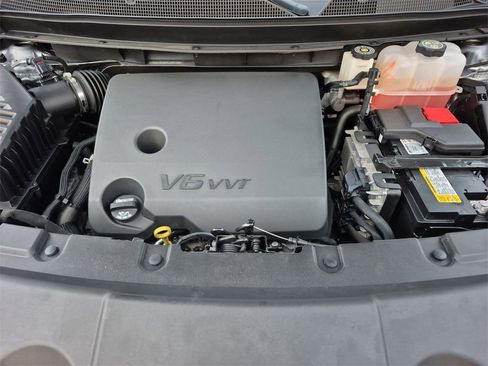 Used 2023 Chevrolet Traverse LT w/ LPO, Floor Liner Package image 34