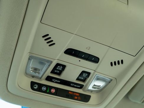 Used 2022 GMC Acadia Denali w/ Trailering Package image 41