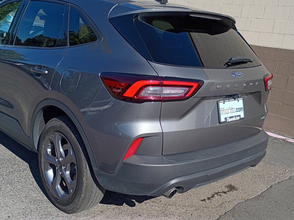 Used 2025 Ford Escape ST-Line AWD/4WD image 6
