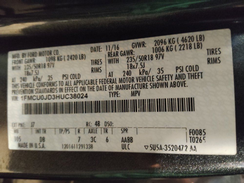 Used 2017 Ford Escape Titanium FWD image 33