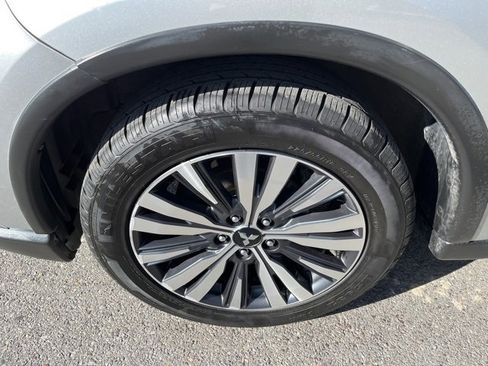 Used 2020 Mitsubishi Outlander SE image 24