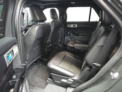 Used 2023 Ford Explorer ST-Line w/ Class IV Trailer Tow Package AWD/4WD image 33