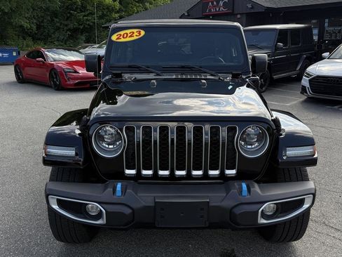 Used 2023 Jeep Wrangler Unlimited Sahara w/ Cold Weather Group AWD/4WD image 24
