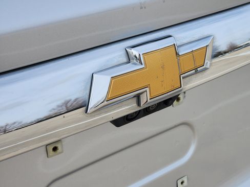 Used 2019 Chevrolet Traverse Premier w/ Driver Confidence II Package image 12