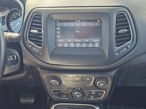 Used 2020 Jeep Compass Latitude FWD image 13
