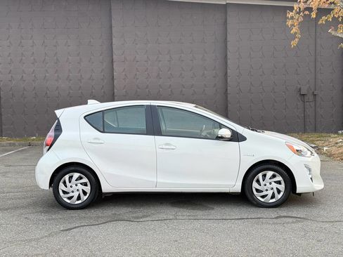 Used 2015 Toyota Prius C Two FWD image 4