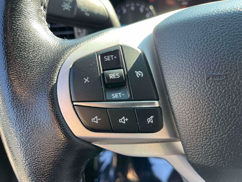 Used 2023 Ford Explorer XLT RWD image 21