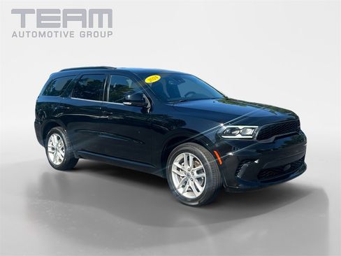 Used 2024 Dodge Durango GT image 1