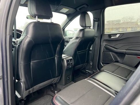 Used 2025 Ford Escape ST-Line image 10