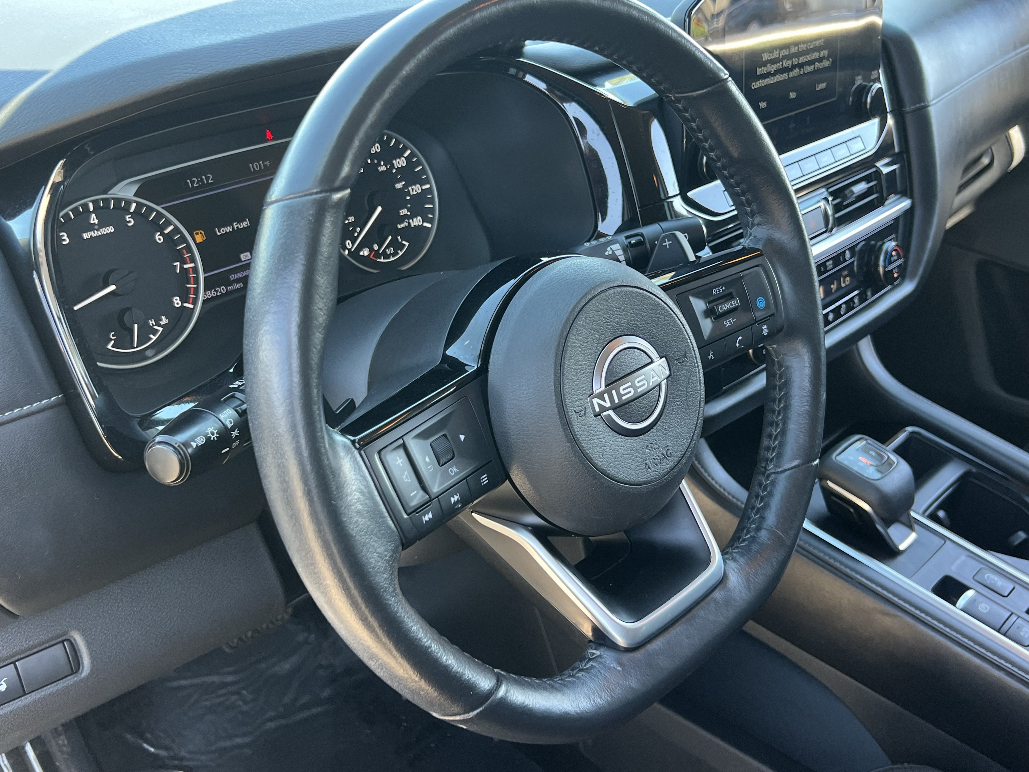Used 2022 Nissan Pathfinder SL FWD image 22