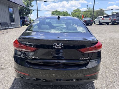 Used 2017 Hyundai Elantra Limited w/ Limited Tech Package 04 FWD image 8