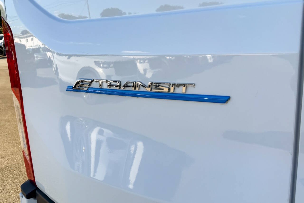 Used 2023 Ford E-Transit Medium Roof RWD image 14