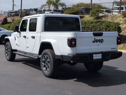 New 2026 Jeep Gladiator Sport image 7