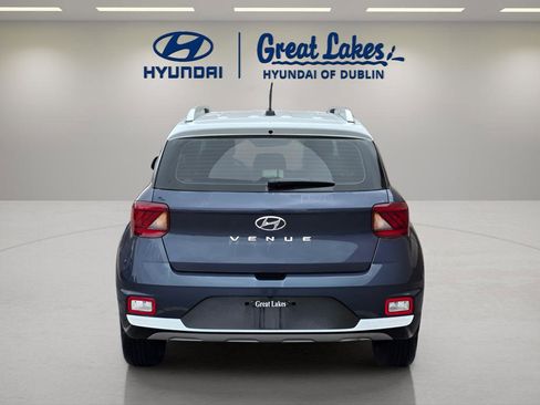 Used 2024 Hyundai Venue Limited image 4
