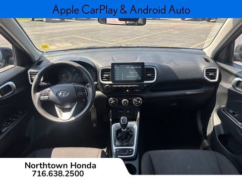 Used 2021 Hyundai Venue SE FWD image 7