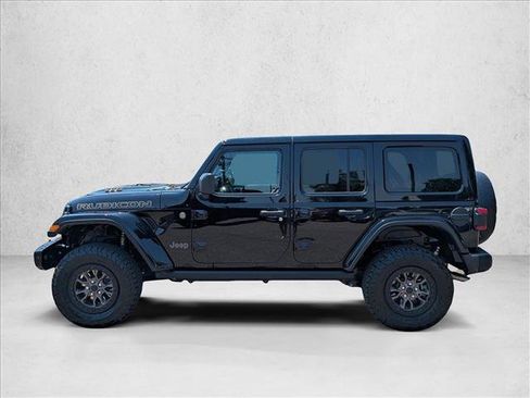 Used 2021 Jeep Wrangler Unlimited Rubicon w/ Dual Top Group AWD/4WD image 9