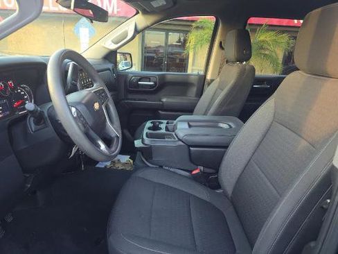 Used 2022 Chevrolet Silverado 1500 Custom w/ Safety Confidence Package image 7