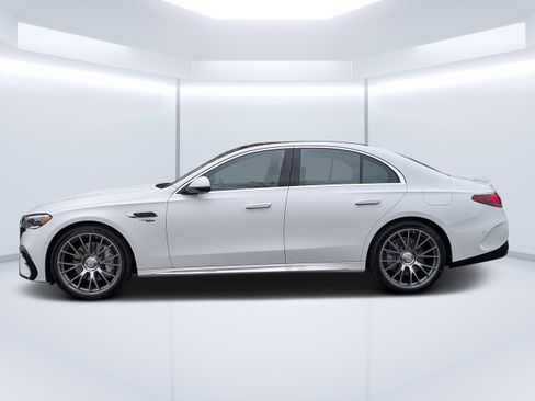 New 2026 Mercedes-Benz E 53 AMG e 4MATIC Sedan image 6