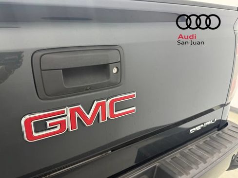 Used 2017 GMC Sierra 1500 Denali w/ Denali Ultimate Package AWD/4WD image 13