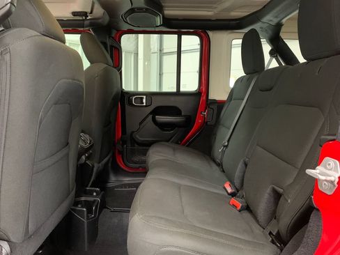 Used 2020 Jeep Wrangler Unlimited Sport S AWD/4WD image 19