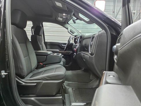 Used 2021 Chevrolet Silverado 1500 LT w/ Z71 Off-Road Package AWD/4WD image 17
