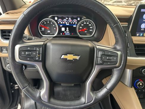 Used 2021 Chevrolet Suburban Premier image 15