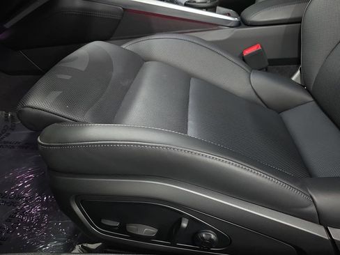 Certified 2024 Porsche 911 Turbo AWD/4WD image 25